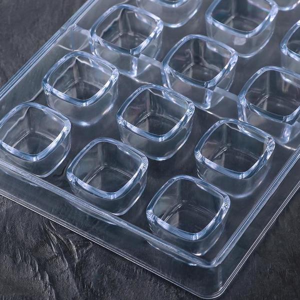 Поликарбонатная форма для конфет Куб, 21 ячейка
