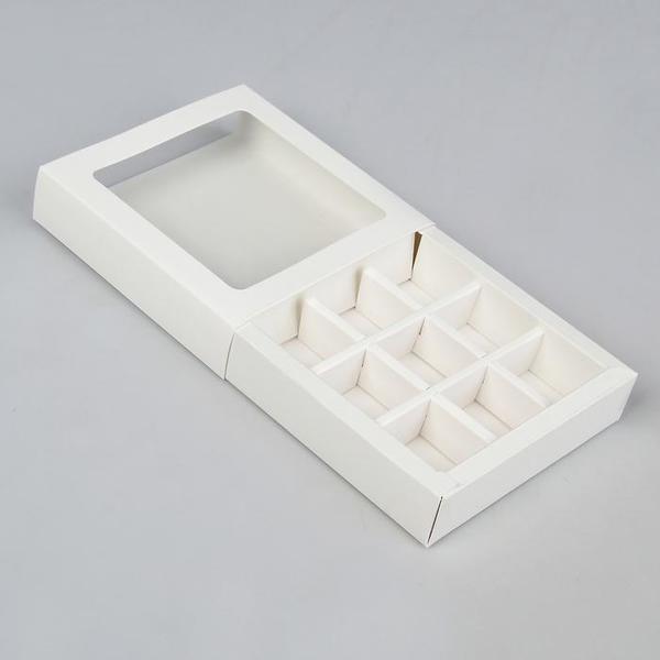 Коробка для конфет, 9 ячеек, белая, 14,5 х 14,5 х 3,5 см