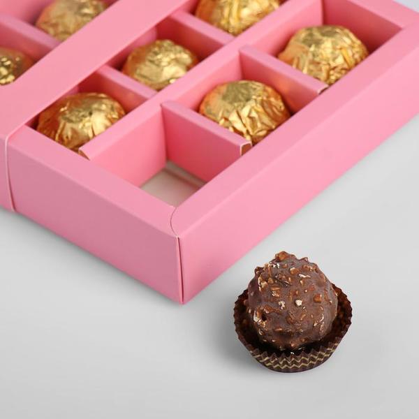 Коробка для конфет, 9 ячеек, розовая, 14,5 х 14,5 х 3,5 см