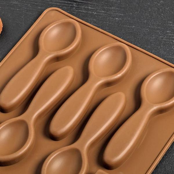 Форма для льда и шоколада Ложки большие, 17 х 1,2 см, 5 ячеек, цвет шоколадный
