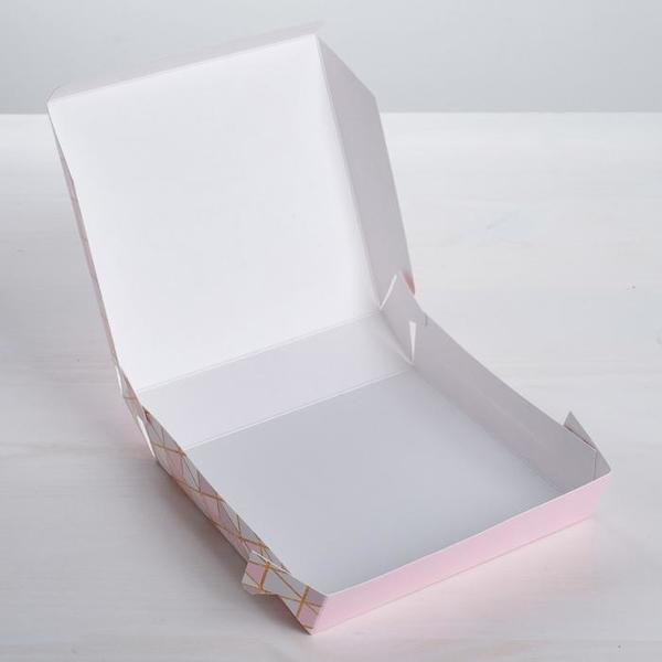 Коробка для десертов С любовью 14 х 14 х 3,5 см
