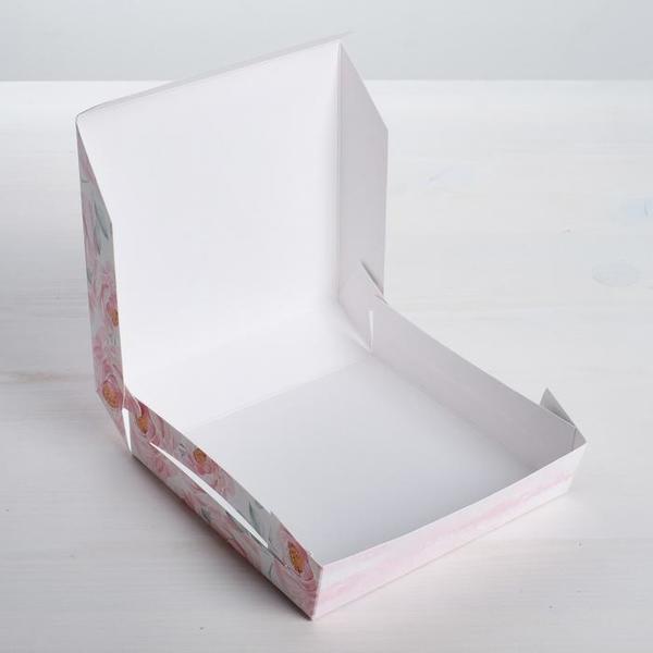 Коробка для десертов Нежность 14 х 14 х 3,5 см