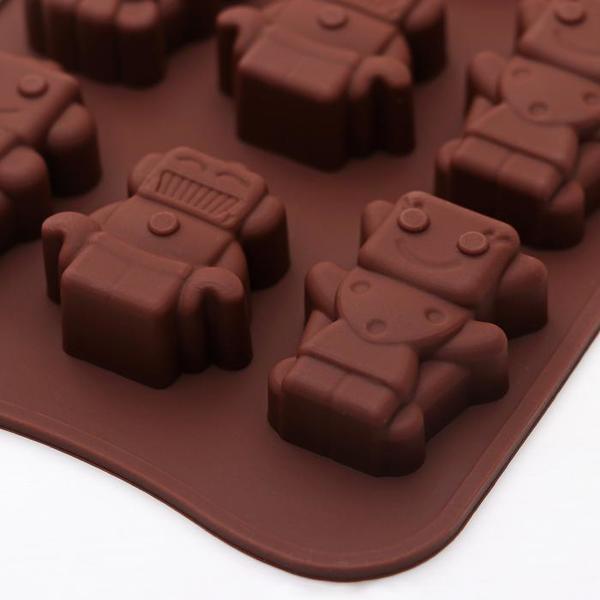 Силиконовая форма для шоколада 21 х 12 см, роботы