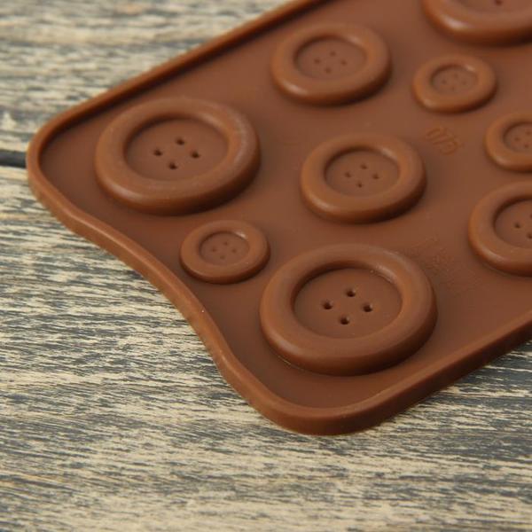 Силиконовая форма для шоколада 22 х 11 см, пуговки