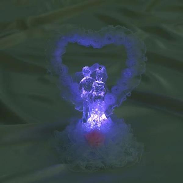 Сердце с молодоженами из стекла с LED подсветкой 11,5 х 11,5 х 15 см